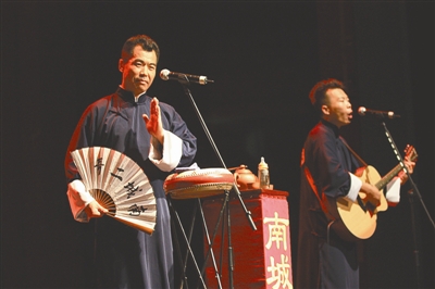 南城二哥脱口说唱剧《夸住宅》给都市人减压