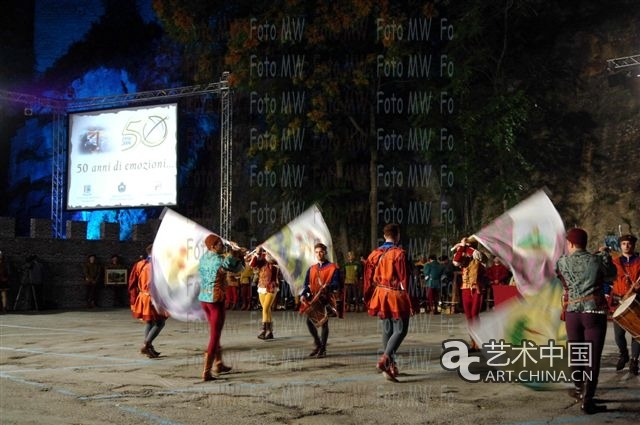 圣马力诺 圣马力诺共和国 圣马力诺国家馆 世博会 世博会展馆 上海世博会 舞旗